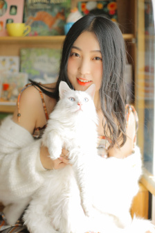君野奈津